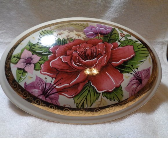 **Gorgeous Floral Music Dish - Picture 1 of 5